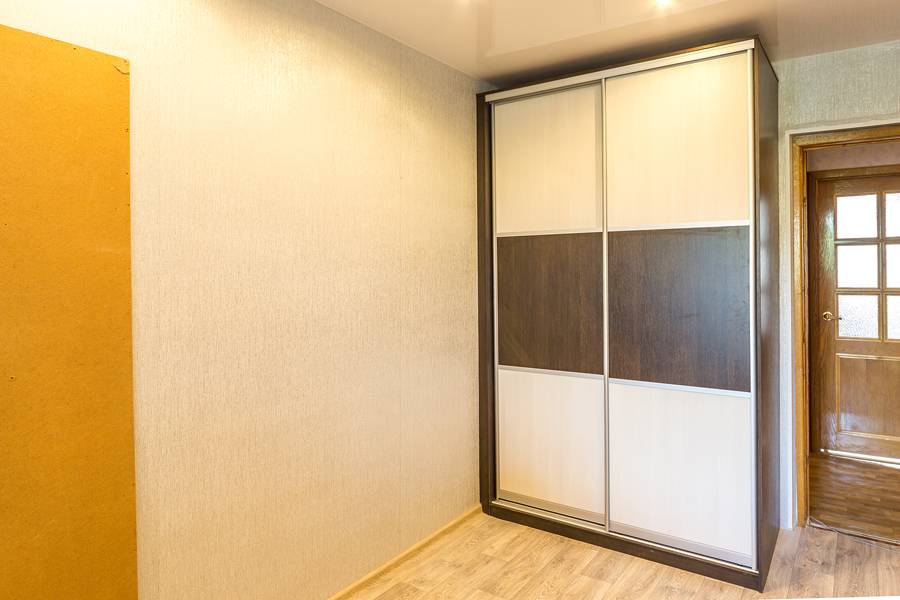 Шкаф-купе двухстворчатый в спальню