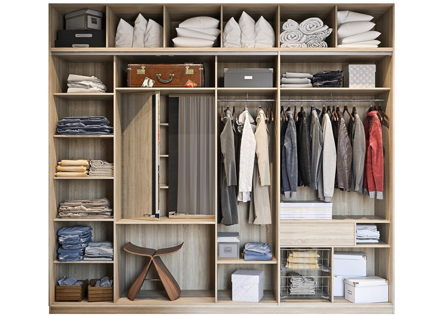 Шкаф со складными дверями во всю стену Шкаф со складными дверями во всю стену