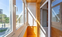 Уютный п-образный балкон